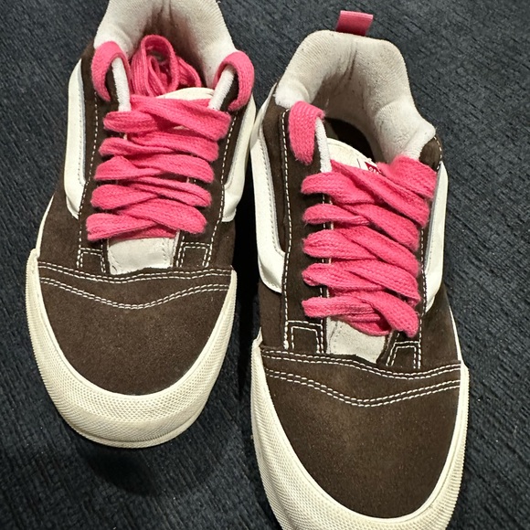 Vans Brown Sneakers with Pink Laces - Picture 3 of 8